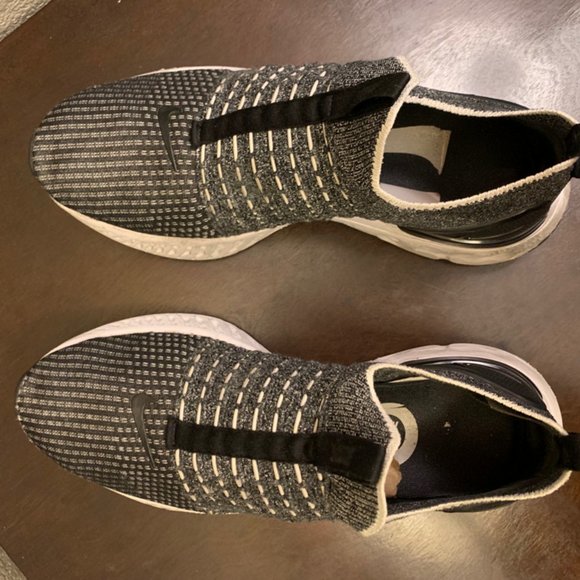 Nike React Phantom Run Flyknit 2 Black Slip On Running CJ0277-003 Mens Size 10.5 - Picture 6 of 8